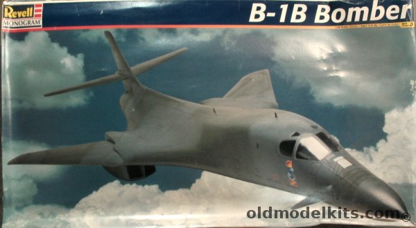 Revell 1/48 Rockwell B-1B Bomber, 85-4900 plastic model kit